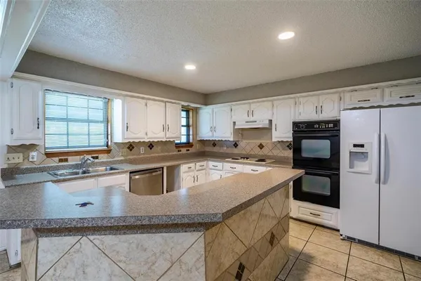 $3,095 | 4212 Village Green Drive, Irving, TX 75038