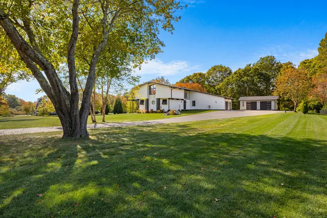 $2,250,000 | 75 Montauk Avenue, Stonington, CT 06378