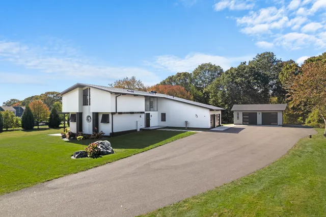$2,250,000 | 75 Montauk Avenue, Stonington, CT 06378