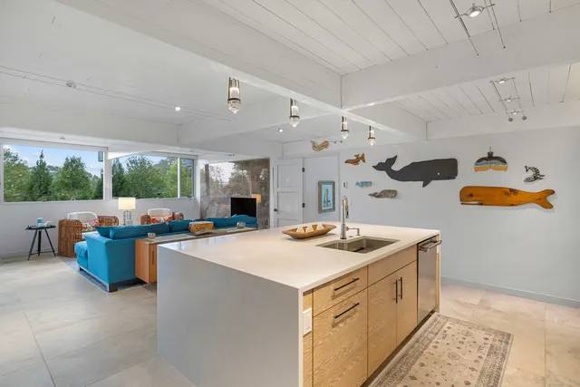 $2,250,000 | 75 Montauk Avenue, Stonington, CT 06378