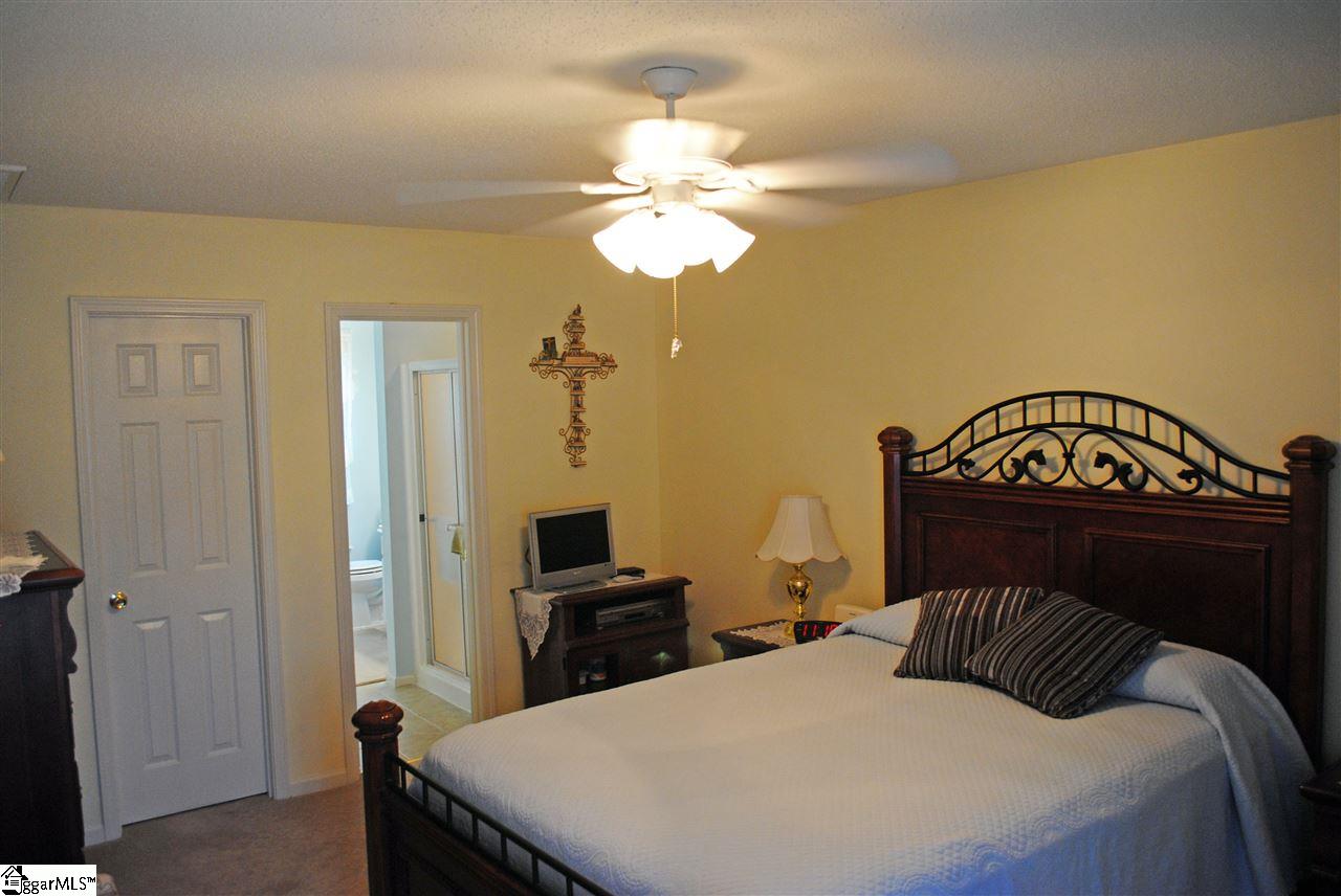 103 Grindstone Way Anderson, SC 29625 - Photo 6 of 24 Gallery Image 6