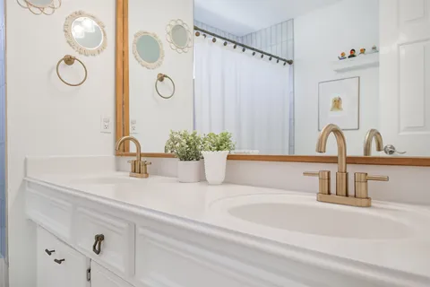 $420,000 | 13222 Plum Vale Court, Houston, TX 77065