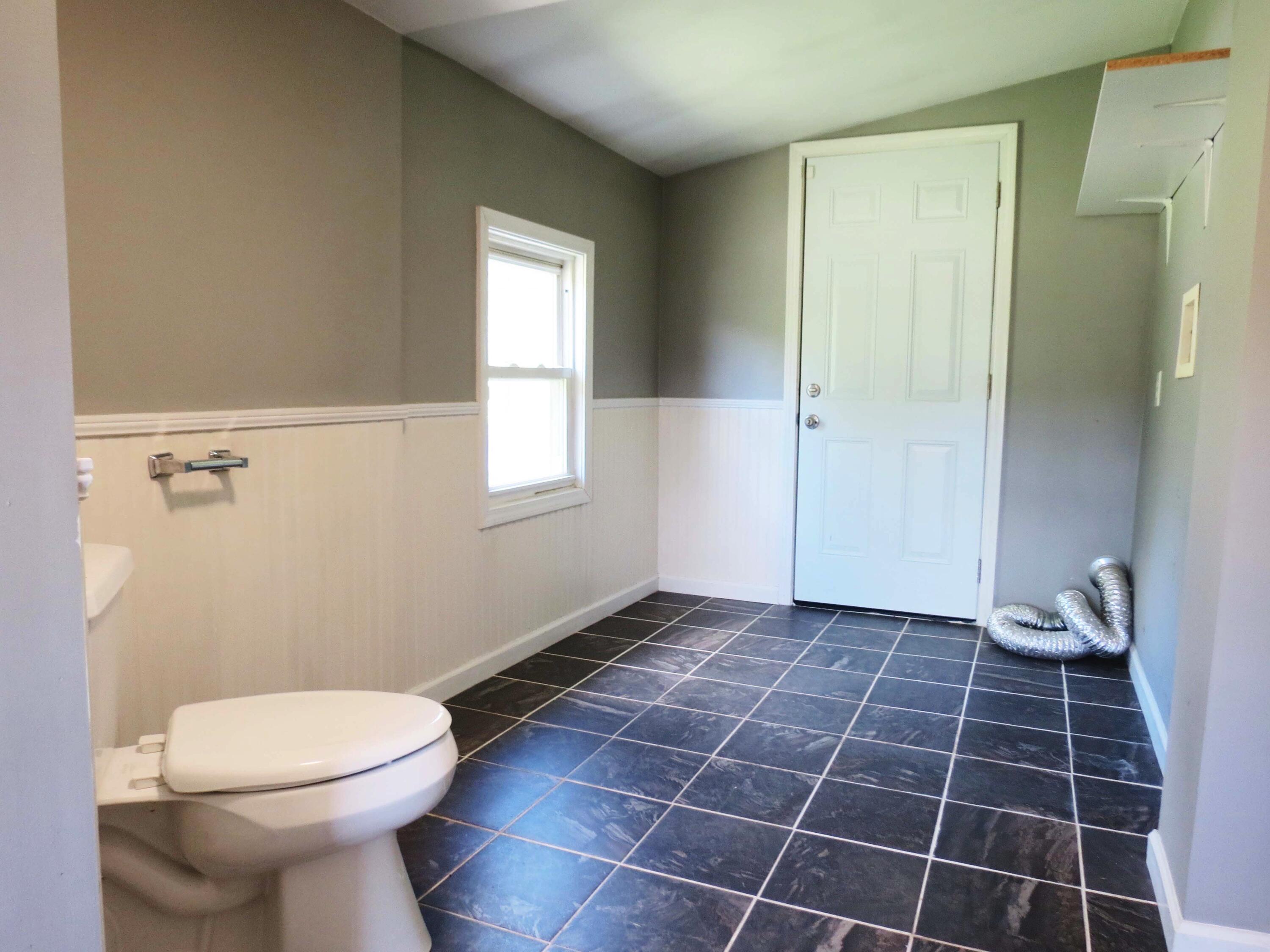 199 Long Hollow Road Clinton, TN 37716 - Photo 18 of 34 80100801-8A36-4229-A8A8-AE68AC04B27B