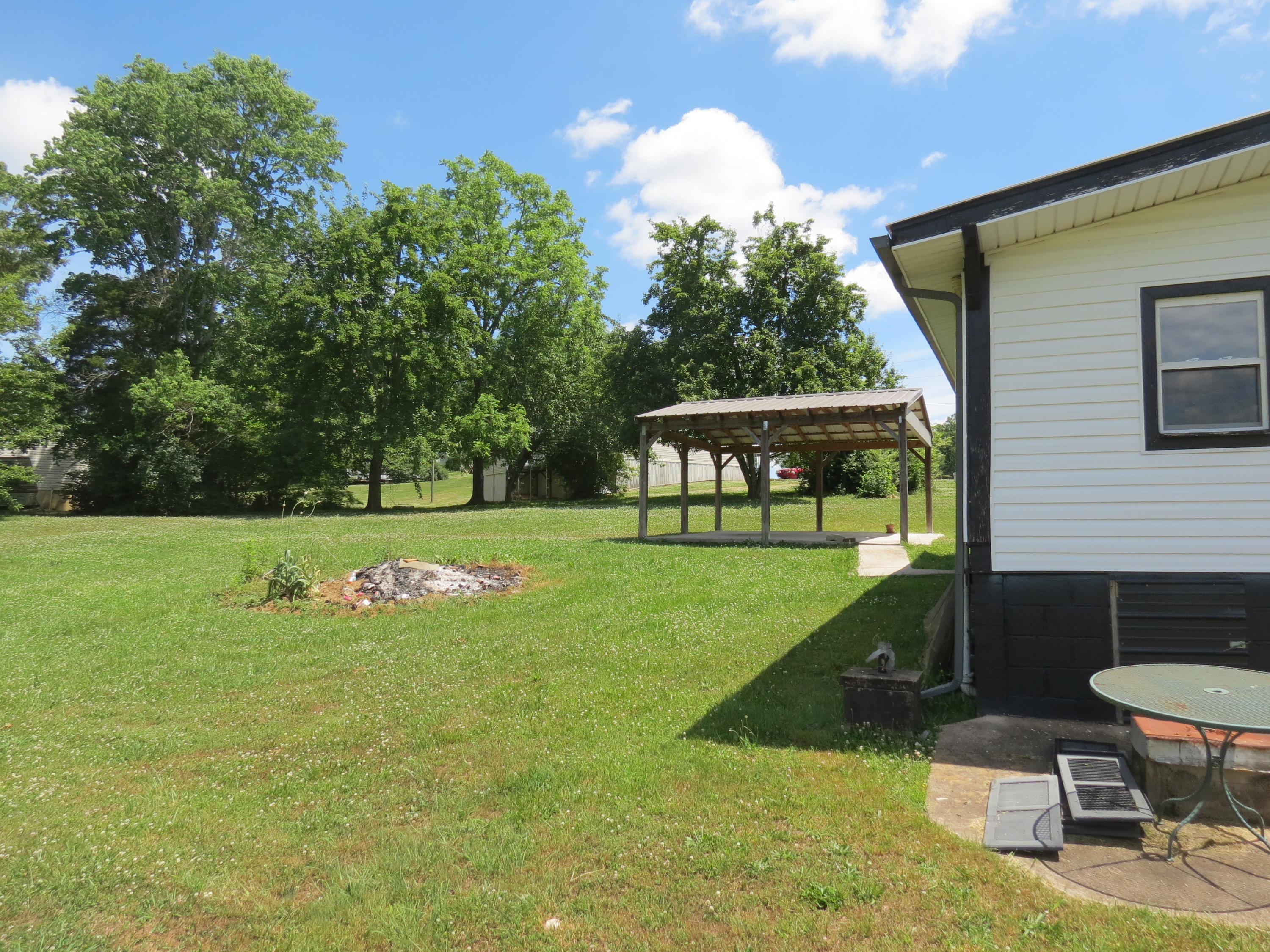 199 Long Hollow Road Clinton, TN 37716 - Photo 10 of 34 IMG_5223