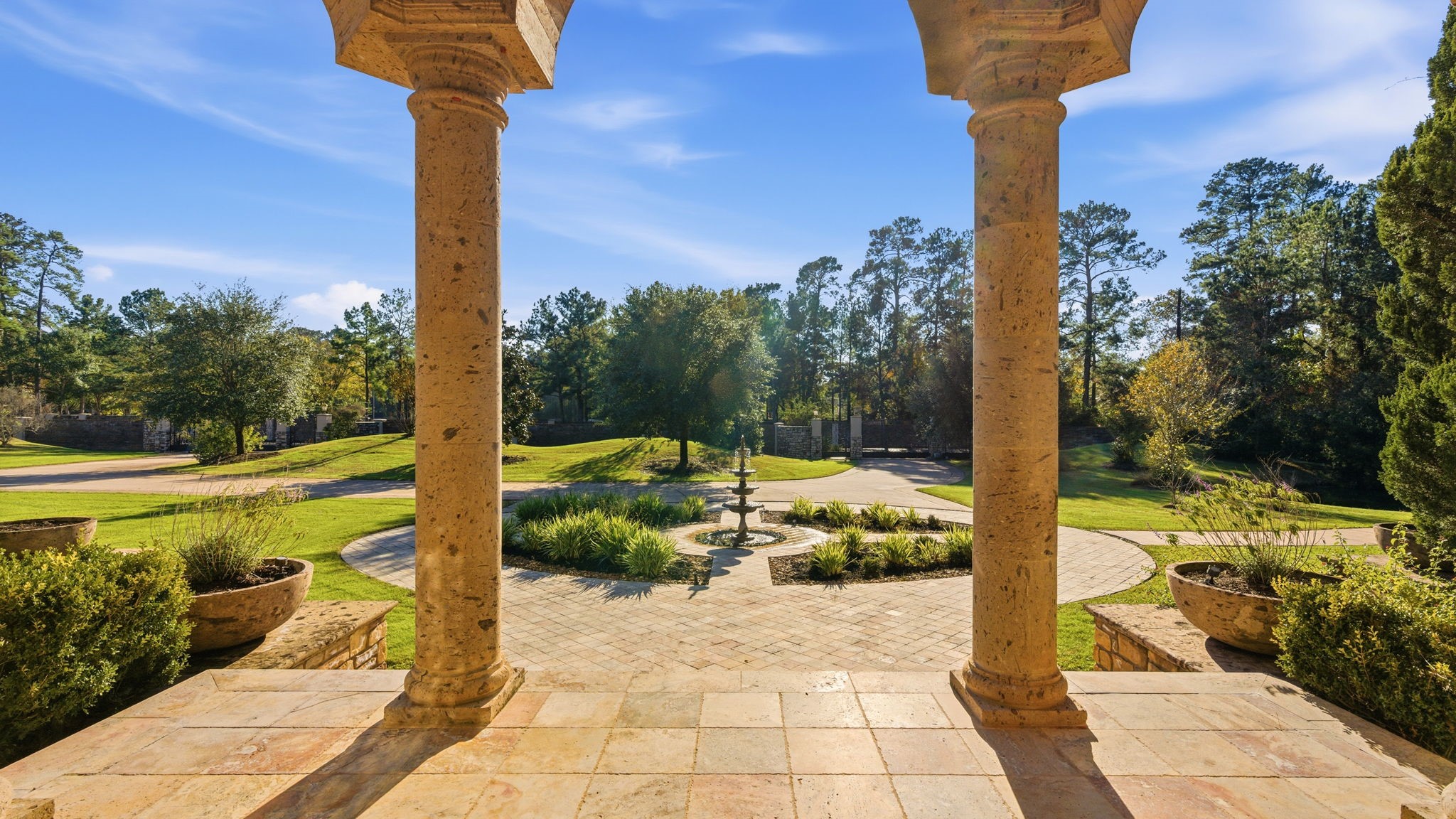 7918 Red Bay Circle Magnolia, TX 77354 - Photo 6 of 50 a view of a garden