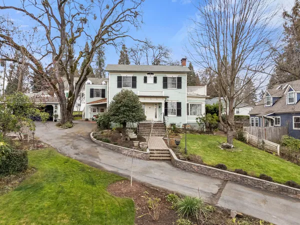 $549,000 | 1320 East Main Street, Medford, OR 97504