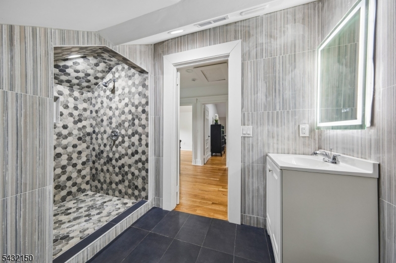 60 Stanley Road South Orange, NJ 07079 - Photo 15 of 50
