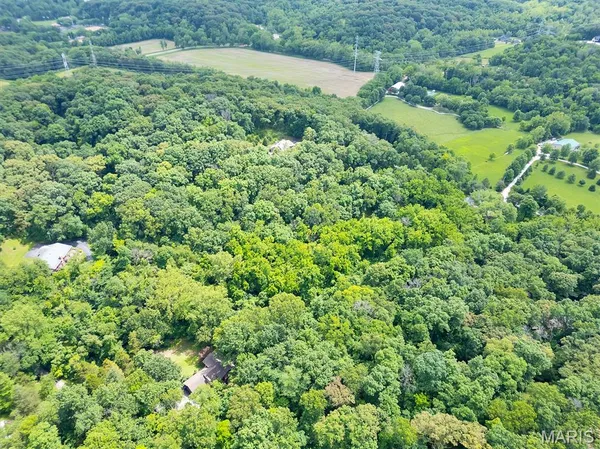 $185,000 | 1500 Summit On Pond Lane, Wildwood, MO 63038