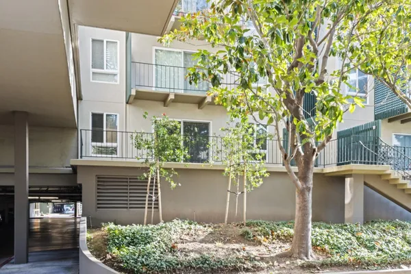 $539,000 | 833 North Humboldt Street, Unit 201, San Mateo, CA 94401