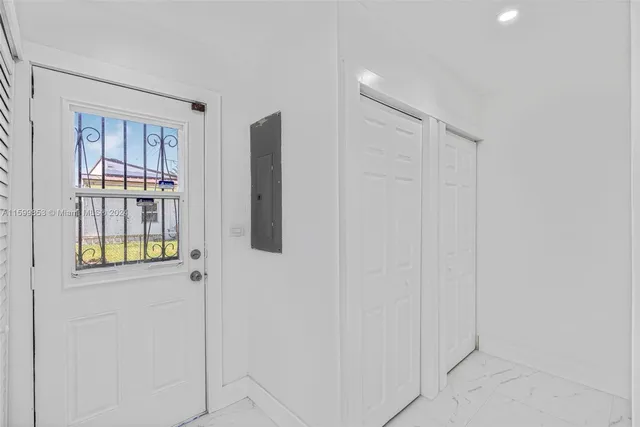 $819,900 | 2901 Southwest 92nd Avenue, Miami, FL 33165