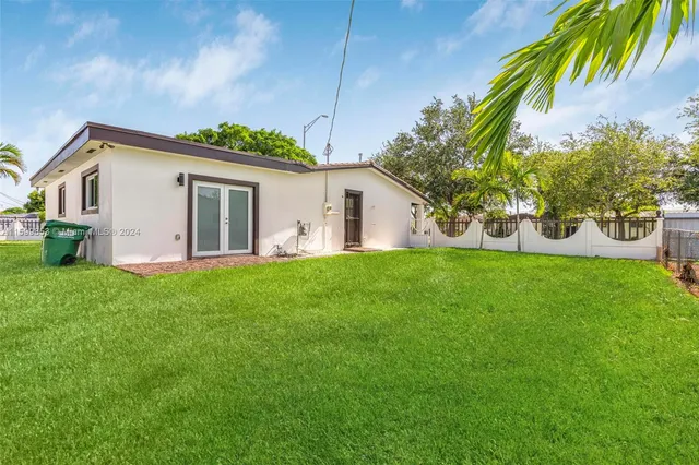 $819,900 | 2901 Southwest 92nd Avenue, Miami, FL 33165