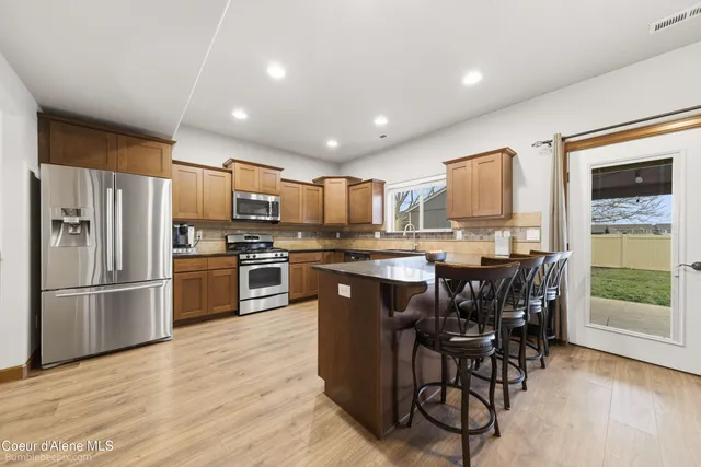 $715,000 | 3250 North Durrow Loop, Post Falls, ID 83854