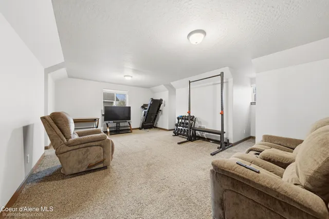 $715,000 | 3250 North Durrow Loop, Post Falls, ID 83854