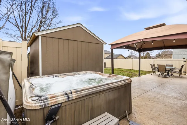 $715,000 | 3250 North Durrow Loop, Post Falls, ID 83854