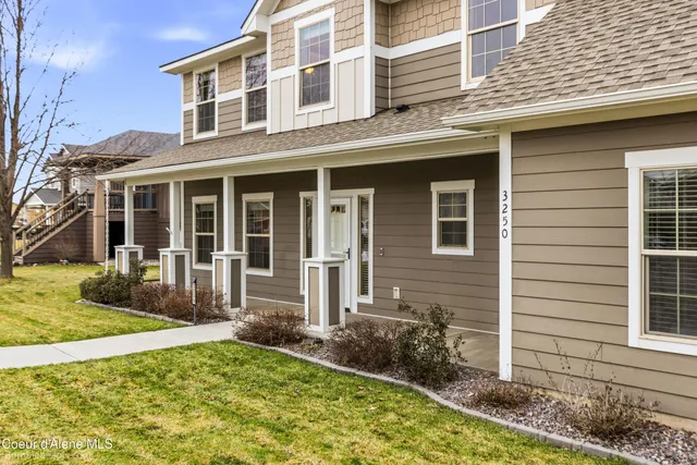 $715,000 | 3250 North Durrow Loop, Post Falls, ID 83854