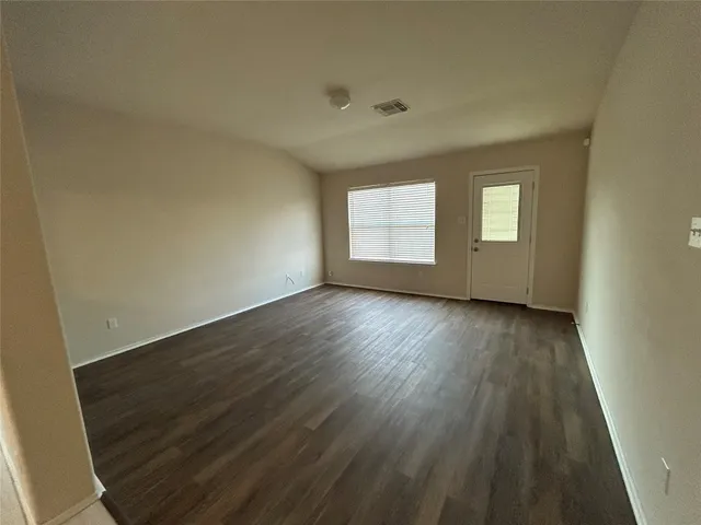 $2,000 | 707 Kiley Drive, Houston, TX 77073