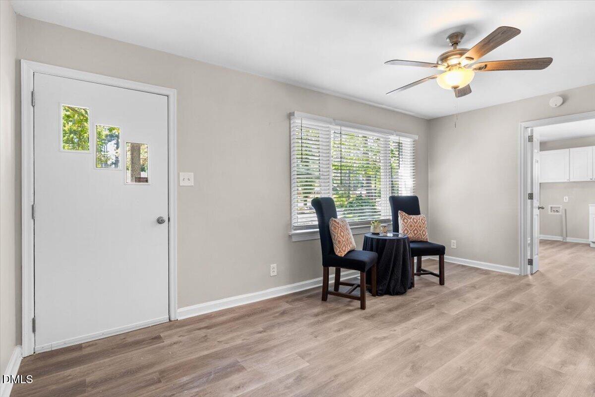 222 Briarcliff Road Rocky Mount, NC 27804 - Photo 7 of 27 Living Room
