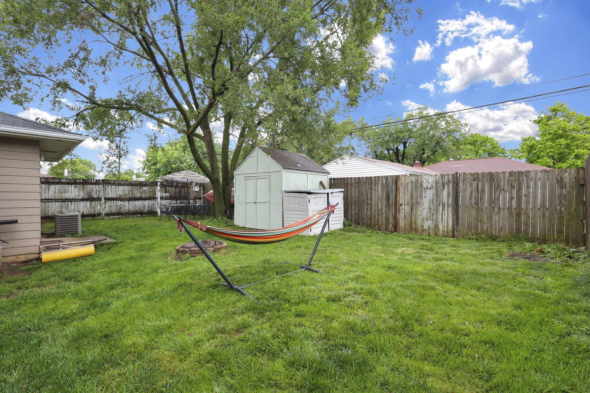 126 Oxley Road Columbus, OH 43228 - Photo 40 of 46