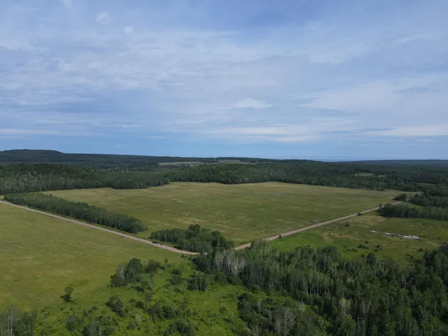 $699,900 | 86640 North South Pratt Road, Bayfield, WI 54814