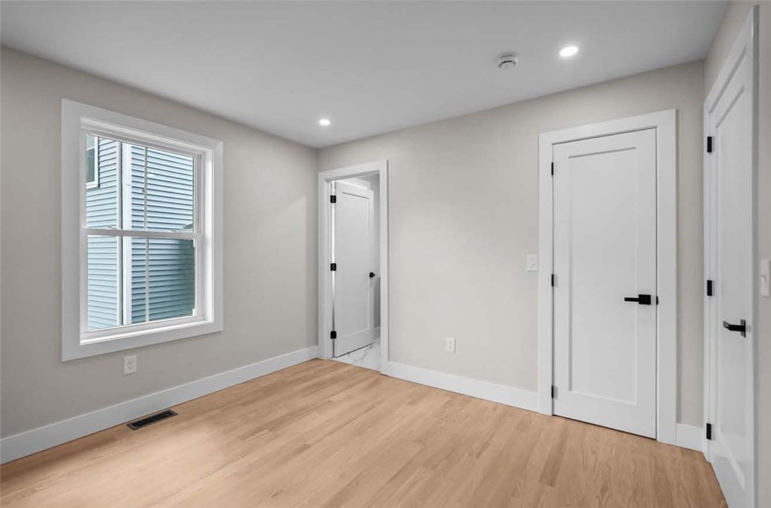 137 Stanwood Street Providence, RI 02907 - Photo 13 of 18