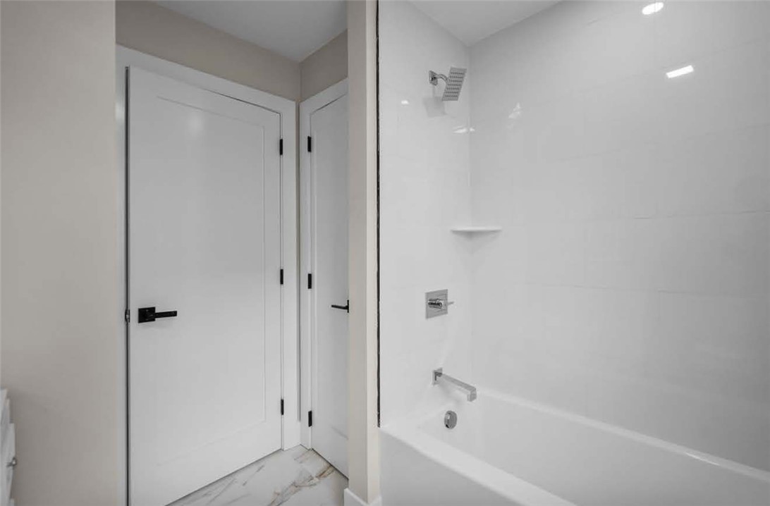 137 Stanwood Street Providence, RI 02907 - Photo 14 of 18