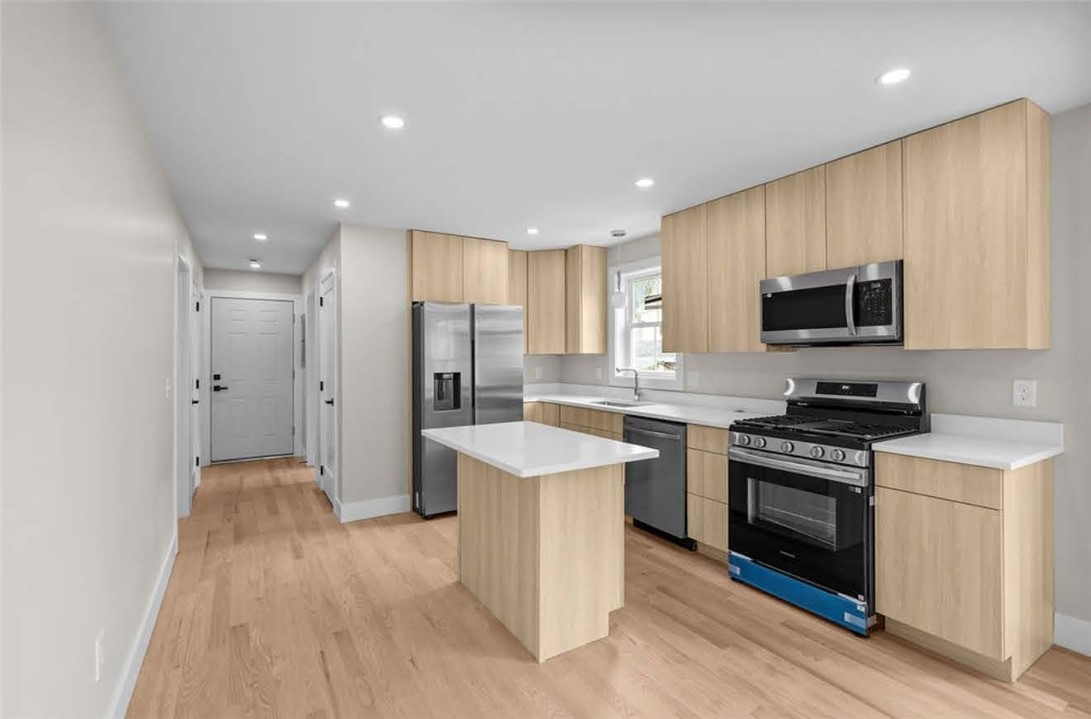 137 Stanwood Street Providence, RI 02907 - Photo 2 of 18