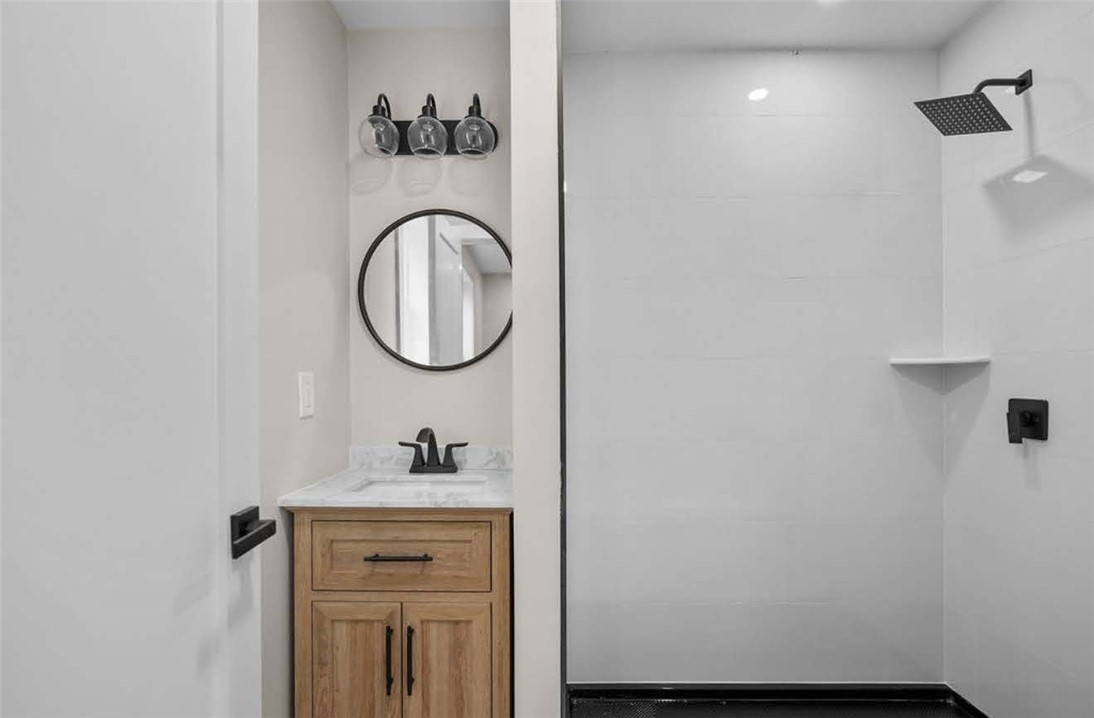 137 Stanwood Street Providence, RI 02907 - Photo 10 of 18