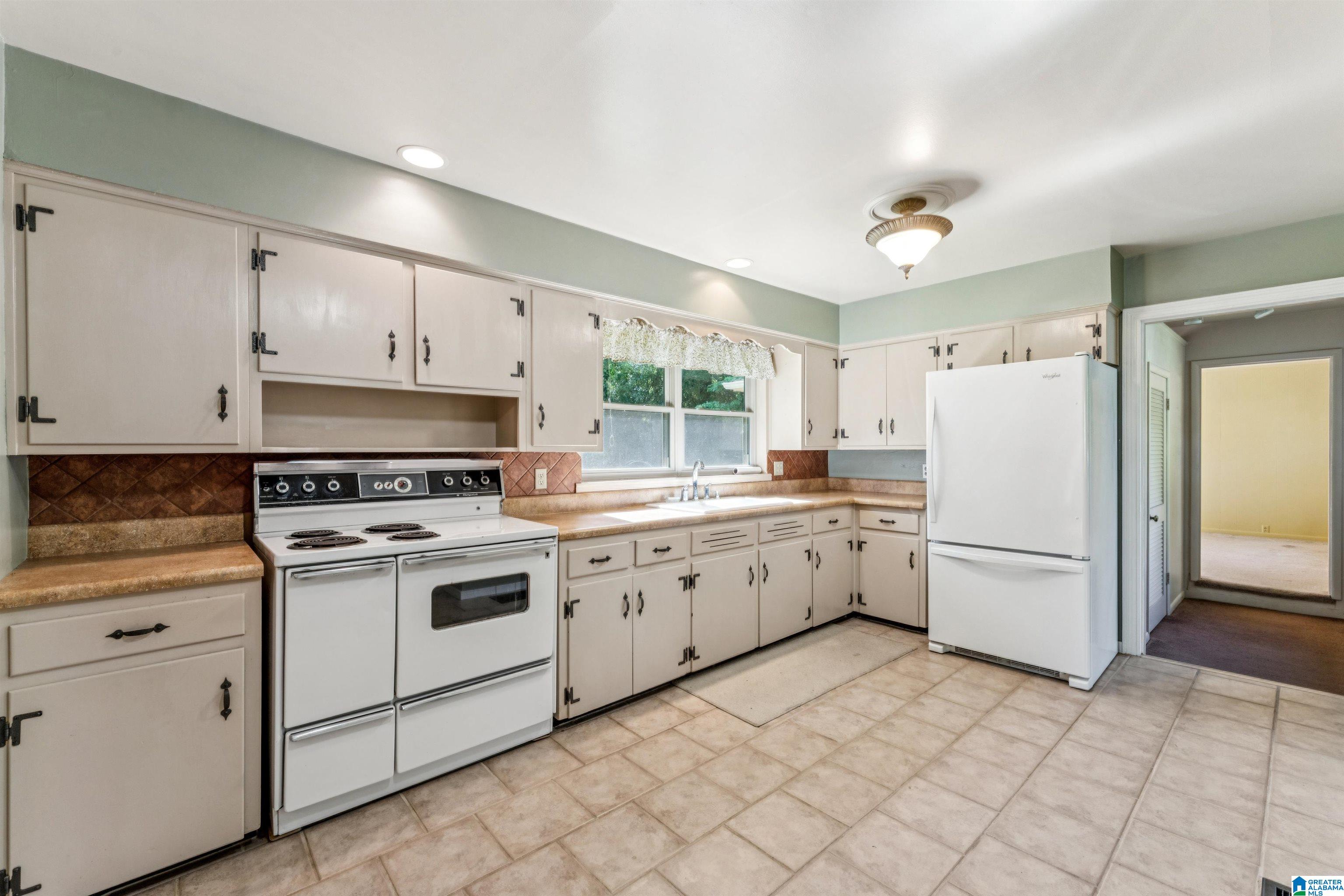 709 Elm Street Birmingham, AL 35206 - Photo 20 of 32