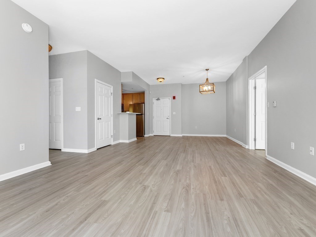 36 Village Road, Unit 310 Middleton, MA 01949 - Photo 11 of 33 Gallery Image 11