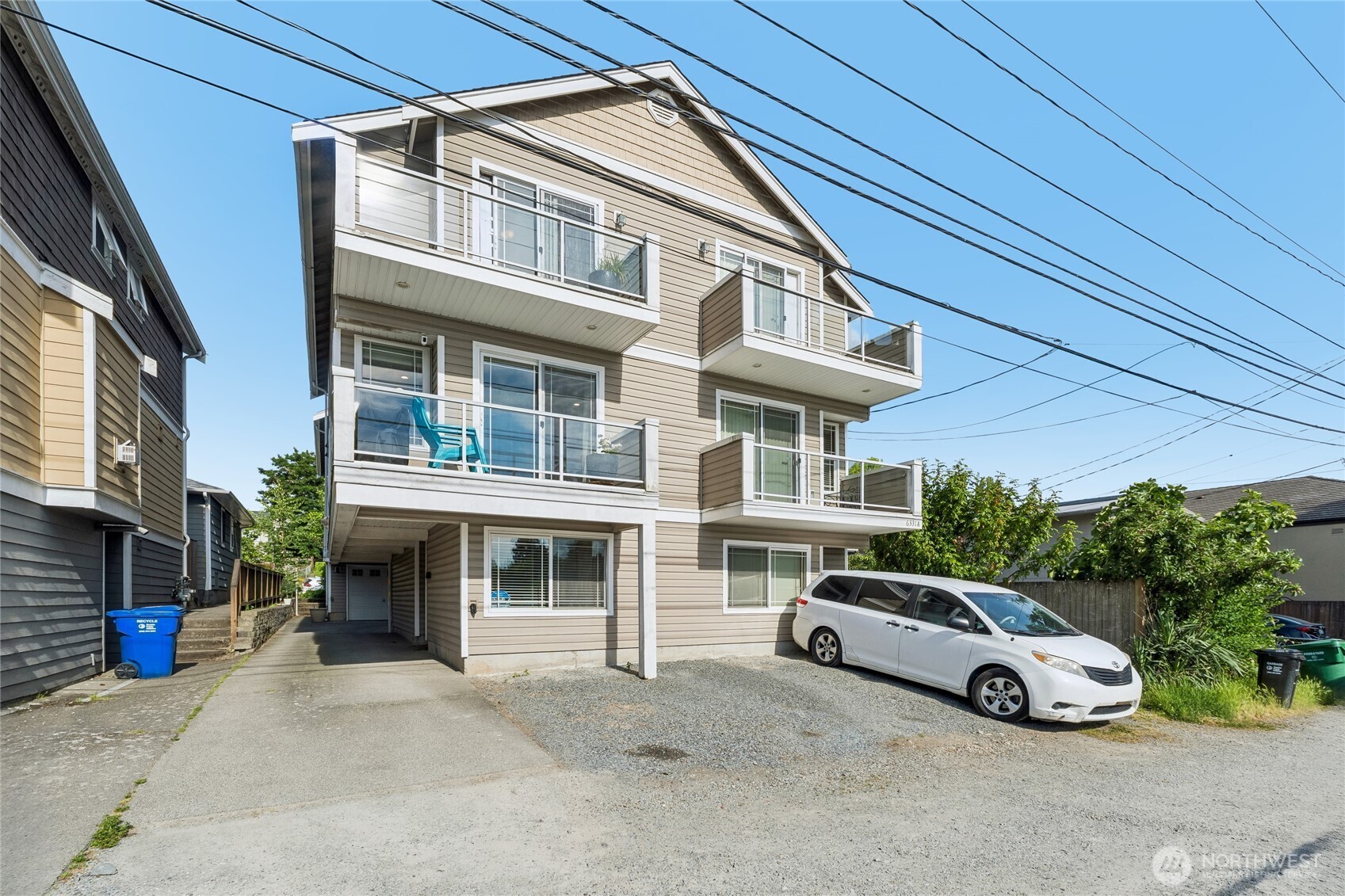 6331 42nd Avenue Southwest, Unit B Seattle, WA 98136 - Photo 1 of 27