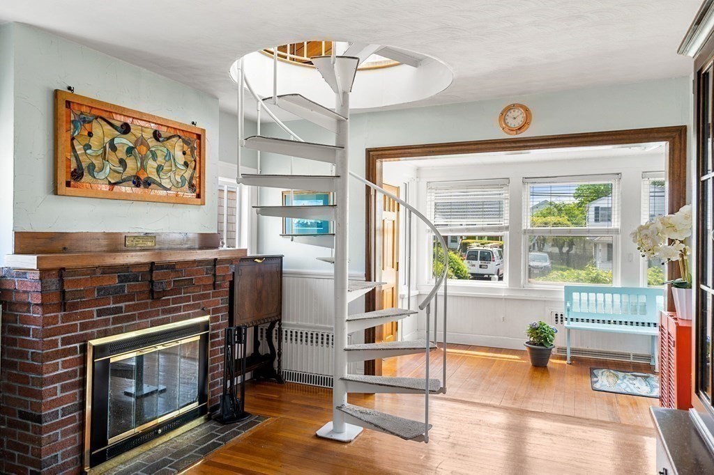 17 Simmons Road Nahant, MA 01908 - Photo 11 of 33 Gallery Image 11