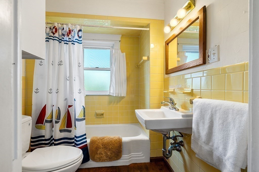 17 Simmons Road Nahant, MA 01908 - Photo 15 of 33 Gallery Image 15