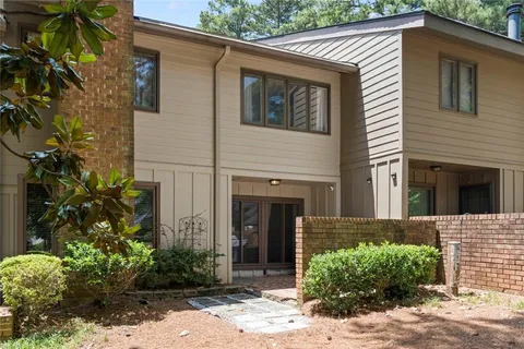 $324,999 | 897 Cedar Canyon Square, Marietta, GA 30067