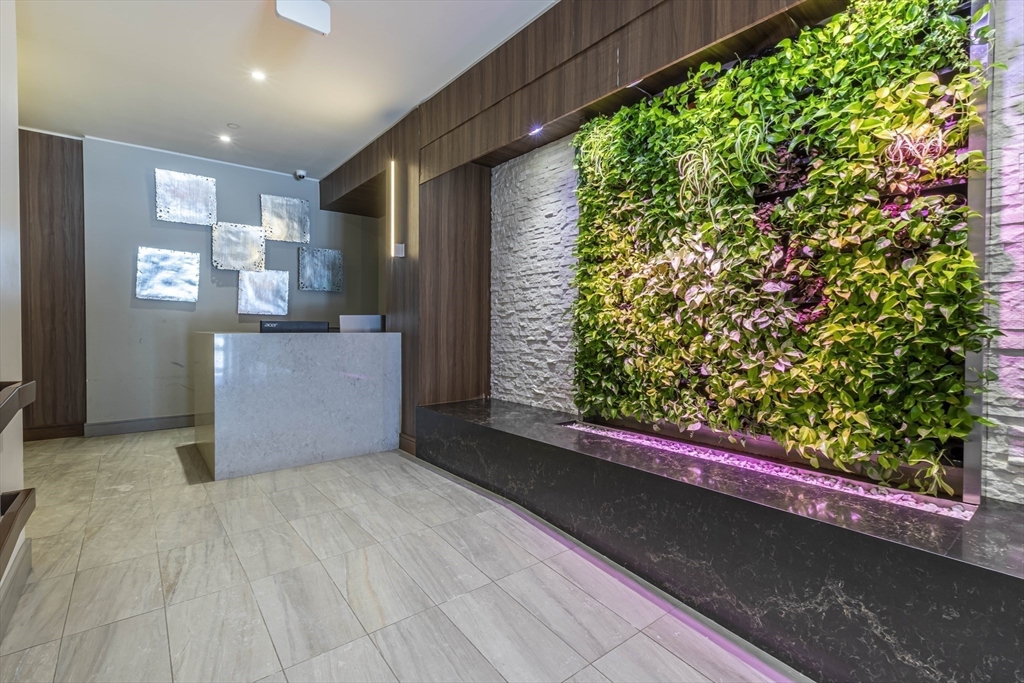 121 Portland Street, Unit 803 Boston, MA 02114 - Photo 28 of 30