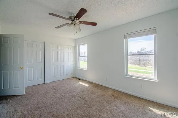 $215,000 | 689 Boca Raton Drive, Unit B, St. Peters, MO 63376