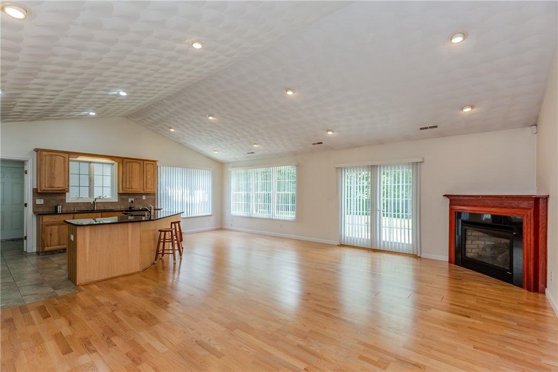 167 Cranberry Ridge Road Glocester, RI 02857 - Photo 11 of 50