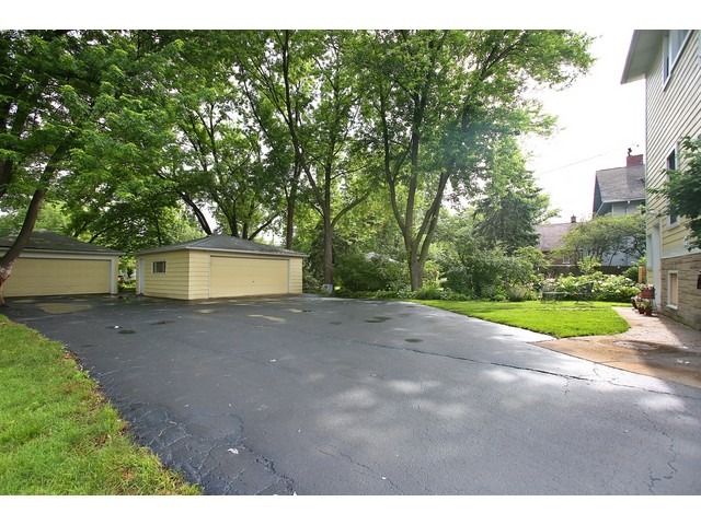 272 Shenstone Road Riverside, IL 60546 - Photo 23 of 25