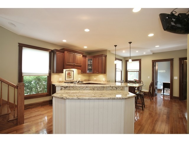 272 Shenstone Road Riverside, IL 60546 - Photo 5 of 25