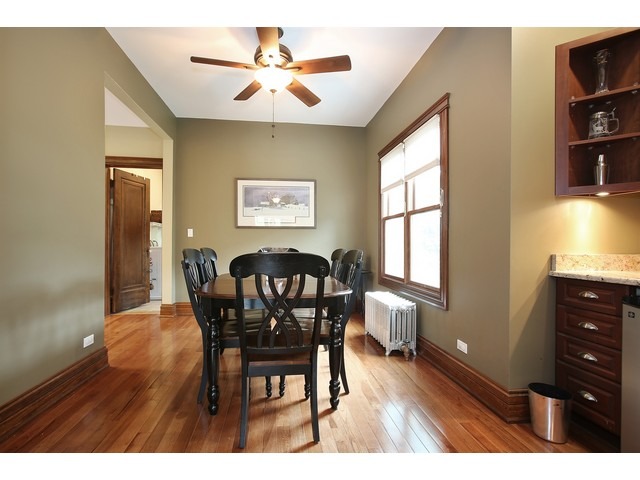 272 Shenstone Road Riverside, IL 60546 - Photo 8 of 25