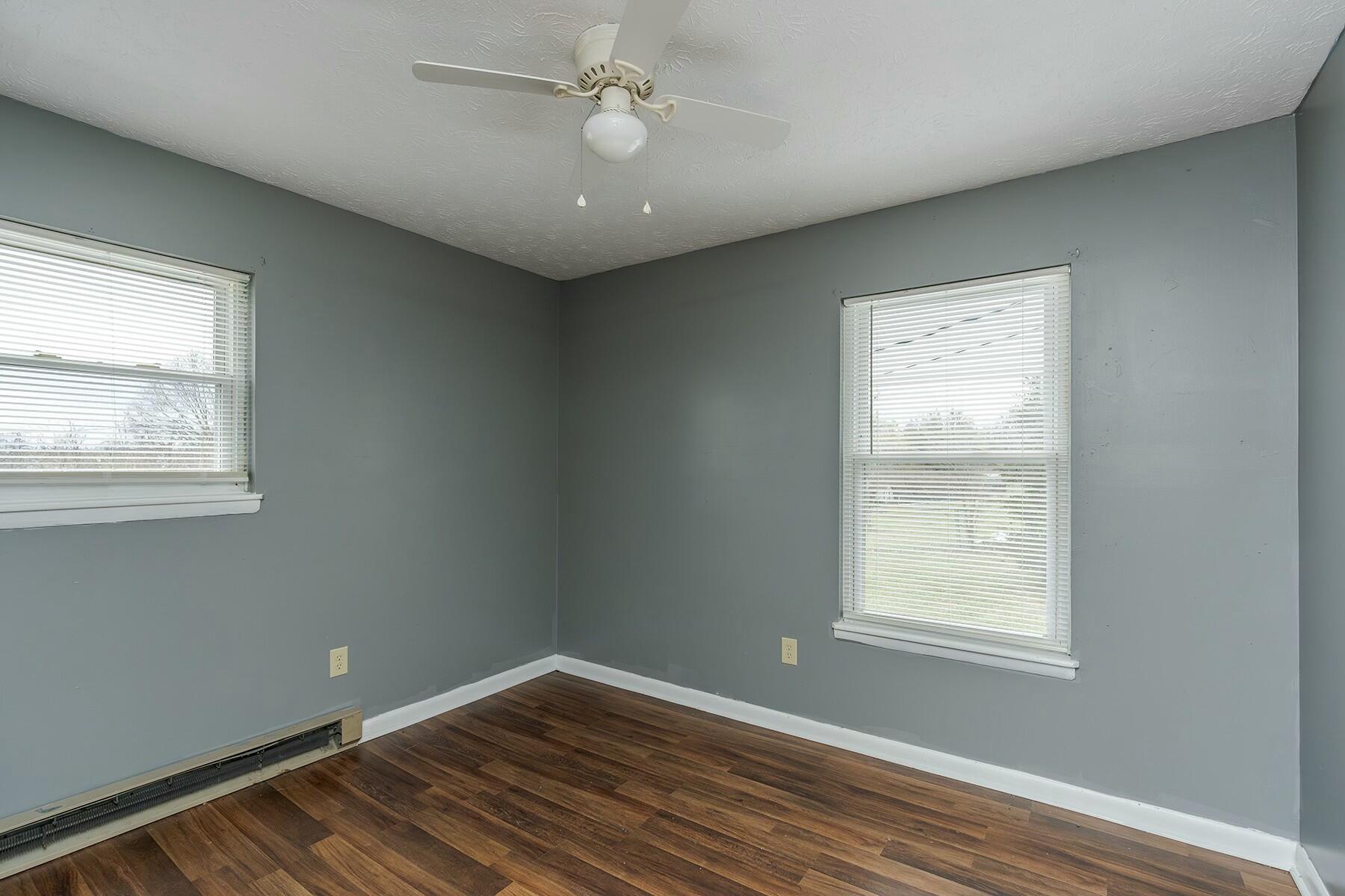 300 Static Road Paris, KY 40361 - Photo 12 of 23 tempImagexfKmpP