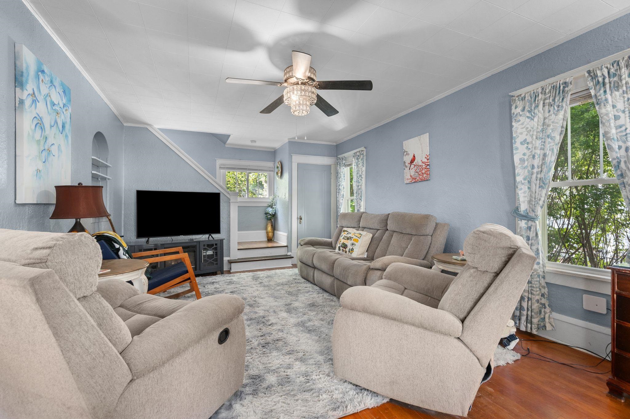707 East Brewster Street Appleton, WI 54911 - Photo 10 of 39