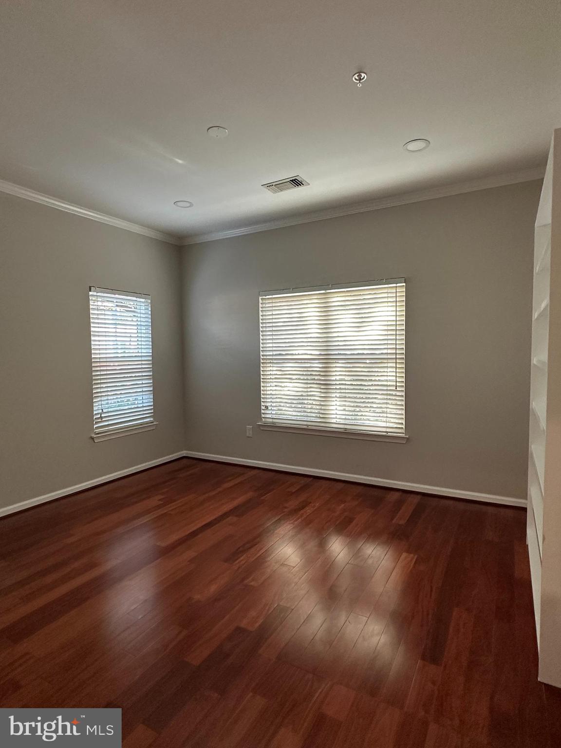 12020 Taliesin Place, Unit 15 Reston, VA 20190 - Photo 11 of 13 Gallery Image 11