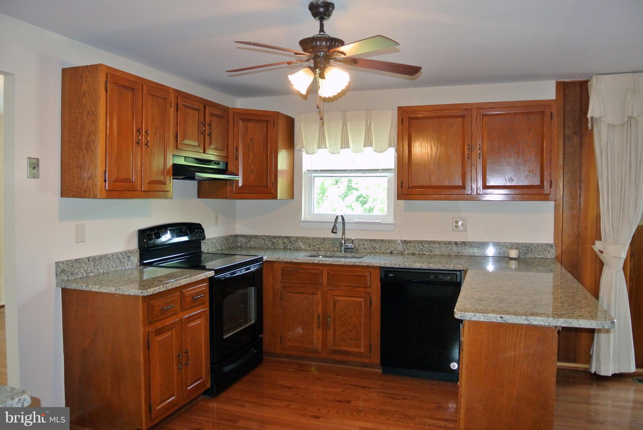 9006 Perryvale Road Baltimore, MD 21236 - Photo 8 of 26 Kitchen