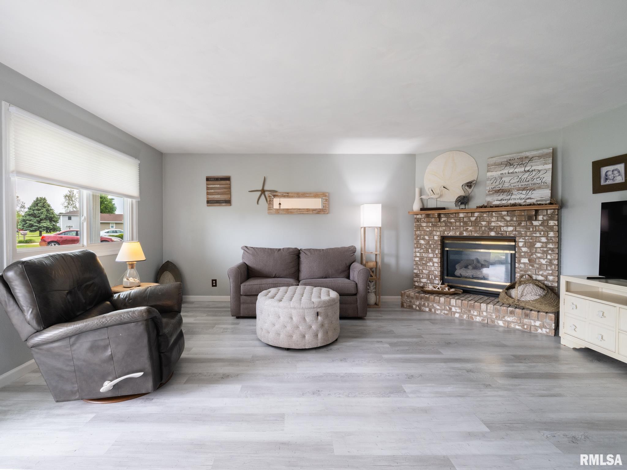 3819 South Paramount Road Bartonville, IL 61607 - Photo 8 of 50