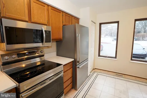 $435,000 | 9453 Clocktower Lane, Columbia, MD 21046