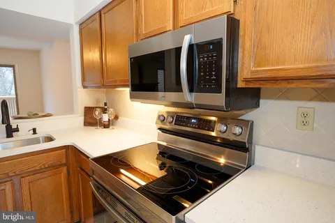 $435,000 | 9453 Clocktower Lane, Columbia, MD 21046