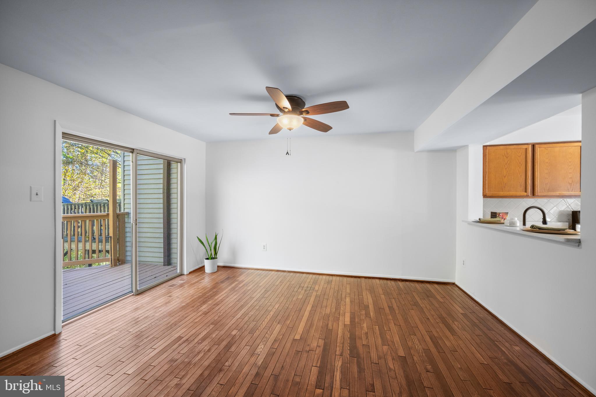 9453 Clocktower Lane Columbia, MD 21046 - Photo 20 of 49 Dining Room