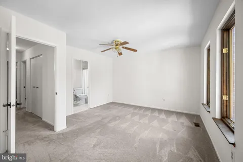 $435,000 | 9453 Clocktower Lane, Columbia, MD 21046