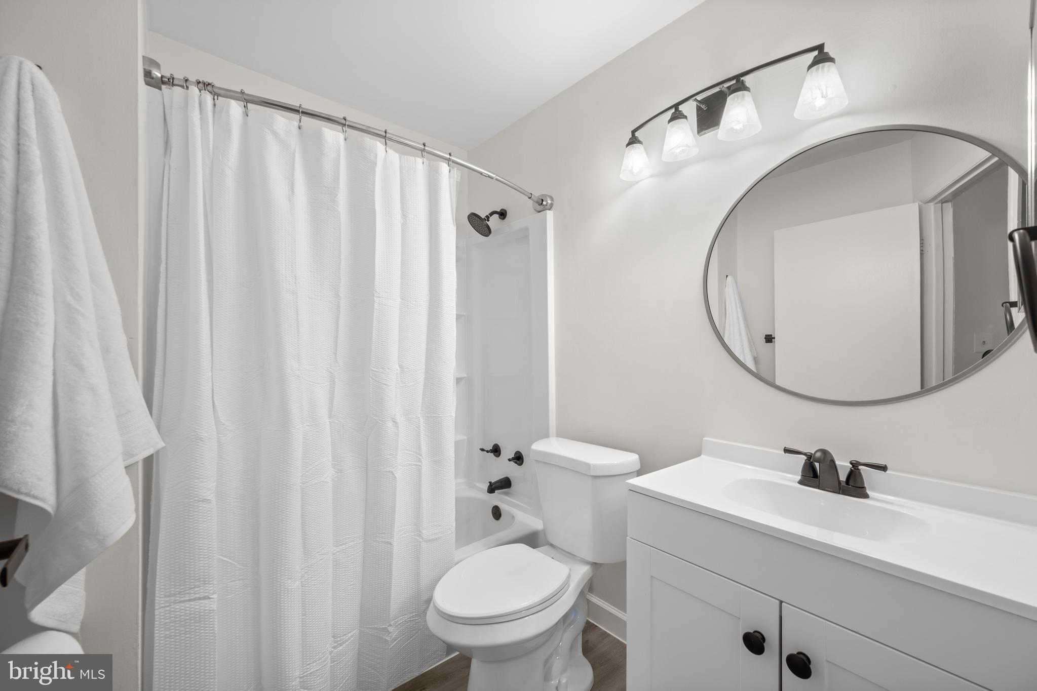 9453 Clocktower Lane Columbia, MD 21046 - Photo 27 of 49 Hall Bath