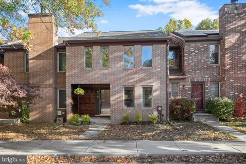 $435,000 | 9453 Clocktower Lane, Columbia, MD 21046